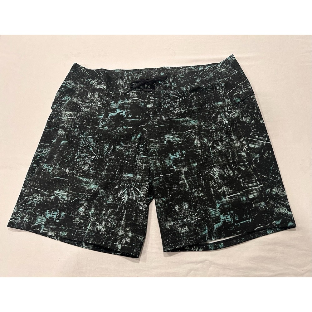 Lululemon Live In Practice Men's 38 Athletic Shorts‎ Black/Green Lace Up